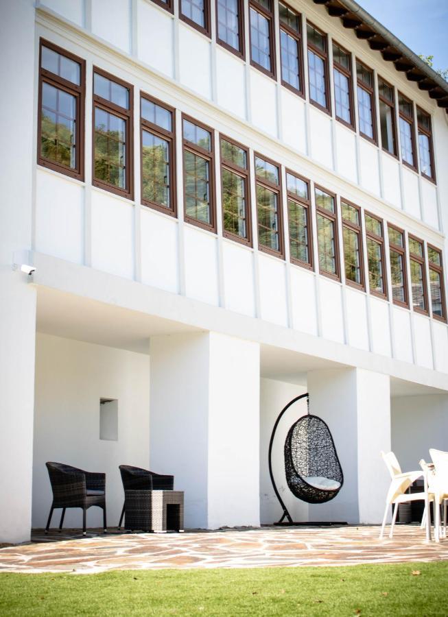 A Casa Da Botica Hotel Samos Bagian luar foto