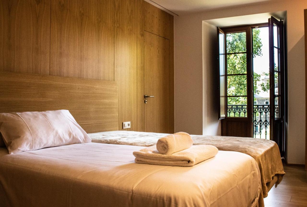 A Casa Da Botica Hotel Samos Bagian luar foto
