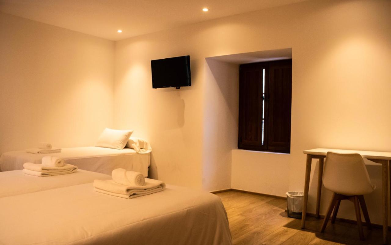 A Casa Da Botica Hotel Samos Bagian luar foto