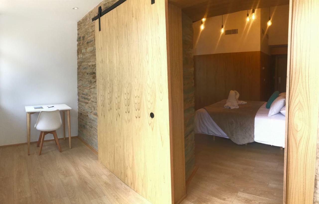 A Casa Da Botica Hotel Samos Bagian luar foto
