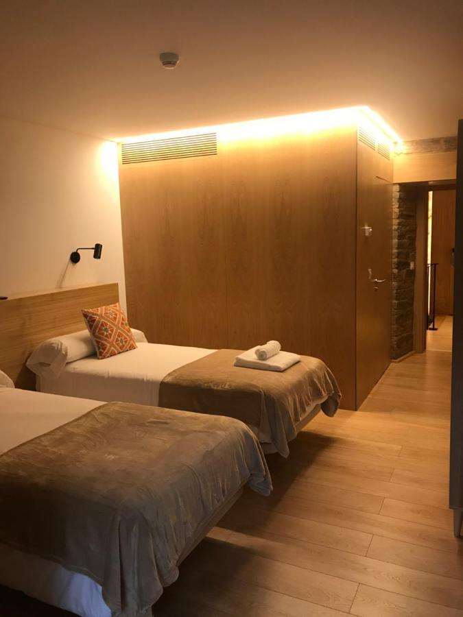 A Casa Da Botica Hotel Samos Bagian luar foto